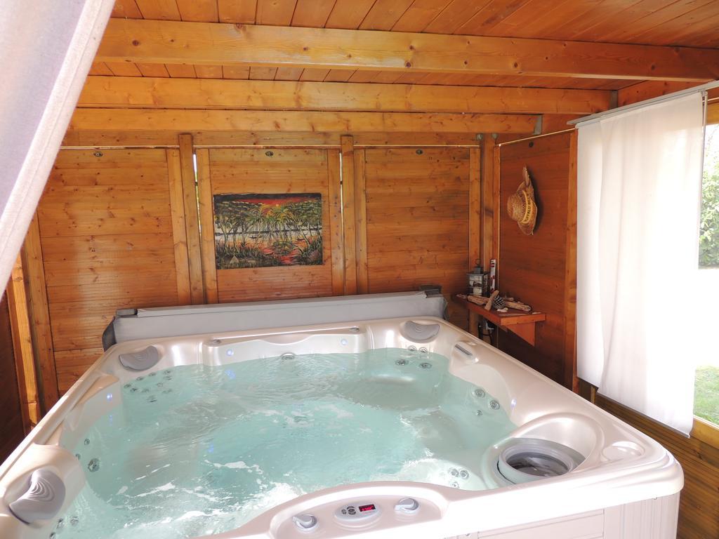 Gite & Chambres D'Hotes - Le Petit Bali Saint-Pandelon Værelse billede